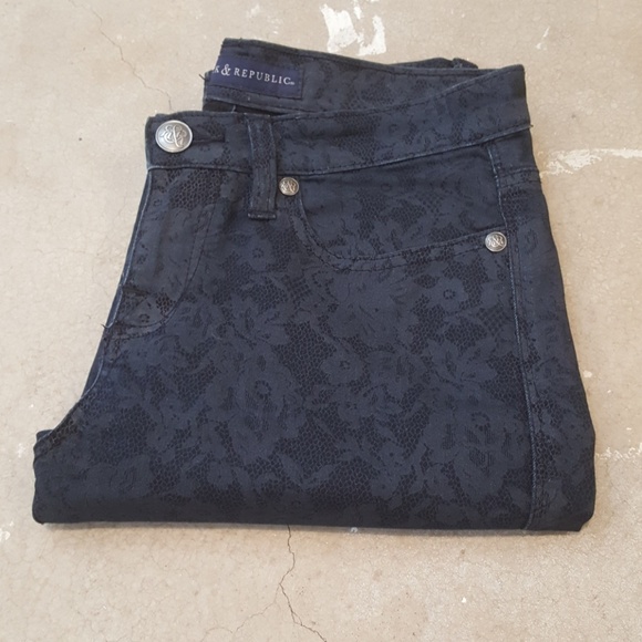 Rock & Republic Denim - Rock & Republic Berlin Navy Floral Skinny Jeans